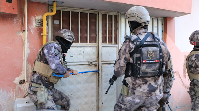 Şanlıurfa merkezli terör operasyonunda beş zanlı gözaltına alındı
