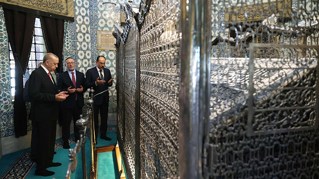 Cumhurbaşkanı Erdoğan Eyüp Sultan Türbesi'nde Dua Ve Hamam Müzesi'ni gezdi