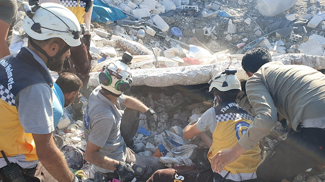 Rusya'nın Suriye'deki hava saldırısı: 5'i çocuk 7 sivil hayatını kaybetti