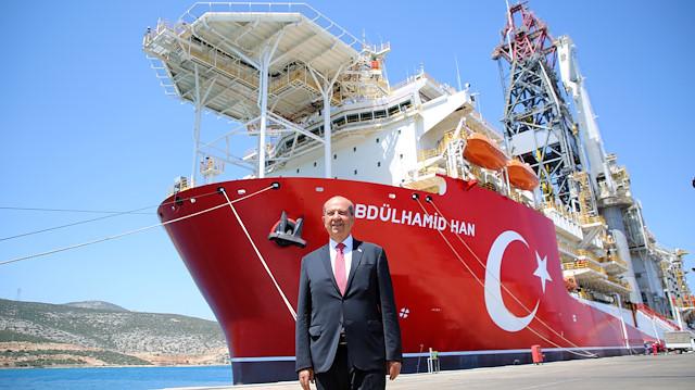 KKTC Cumhurbaşkanı Tatar, Abdülhamid Han sondaj gemisini inceledi. 