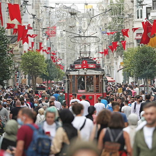 Koronavirüs'ün yeni varyantı çok daha bulaşıcı: 1 kişiden 19 kişiye bulaştırıyor