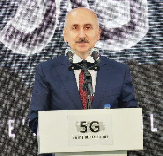 Ulaştırma ve Altyapı Bakanı Adil Karaismailoğlu