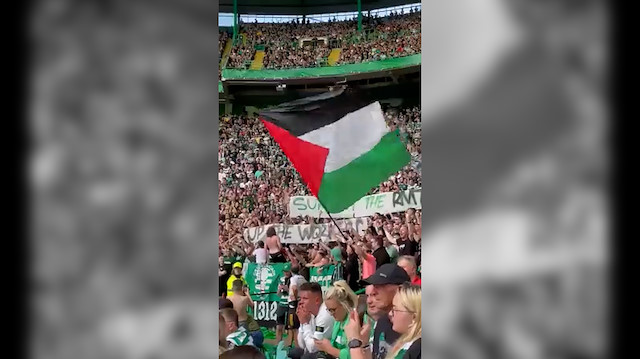 Celtic tribünlerinde Filistin bayrağı dalgalanıyor