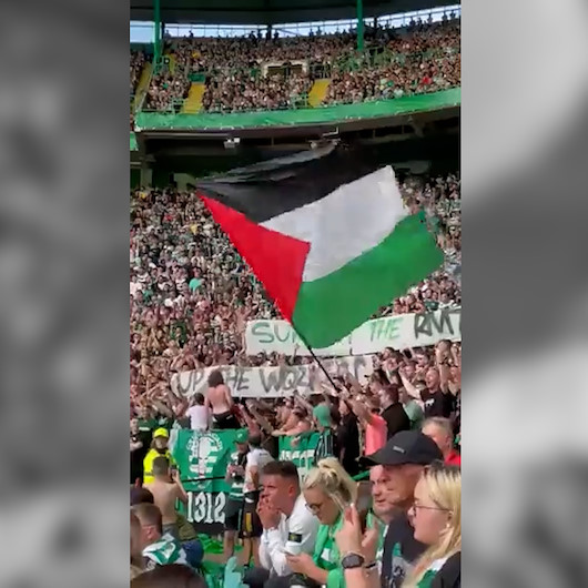Celtic tribünlerinde Filistin bayrağı dalgalanıyor