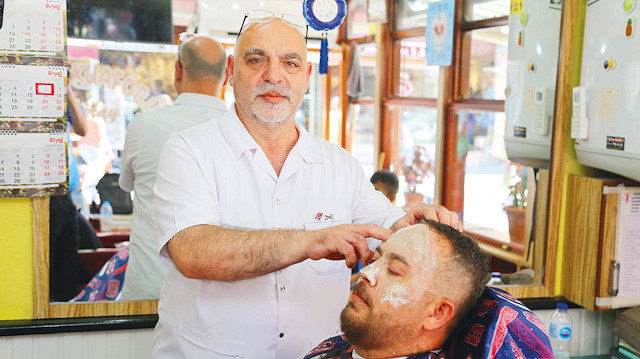 Saç sakal traşı için de Edirne: Pişmiş balık bile götürüyorlar