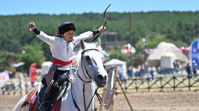 Ata sporlarında renkli buluşma.
