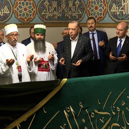 Cumhurbaşkanı Erdoğan Hacı Bektaş Velinin türbesini ziyaret etti