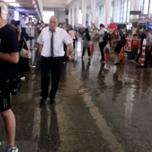 Ankara'da yağmur: Otobüs terminali sular altında kaldı