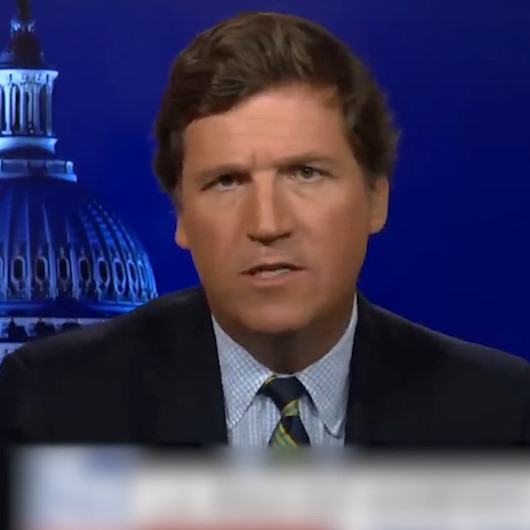 Fox News sunucusu Tucker Carlson: Anaokulundaki çocuklarımıza LGBTyi öğretiyorlar