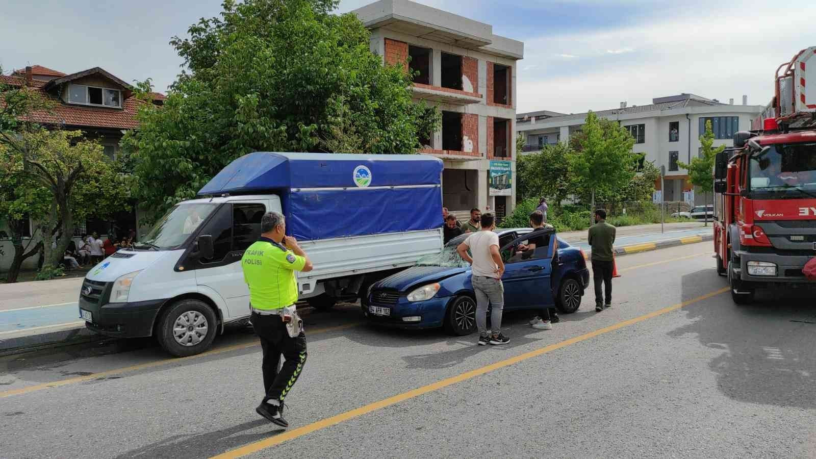 Kopan parmağı arayan vatandaşlar