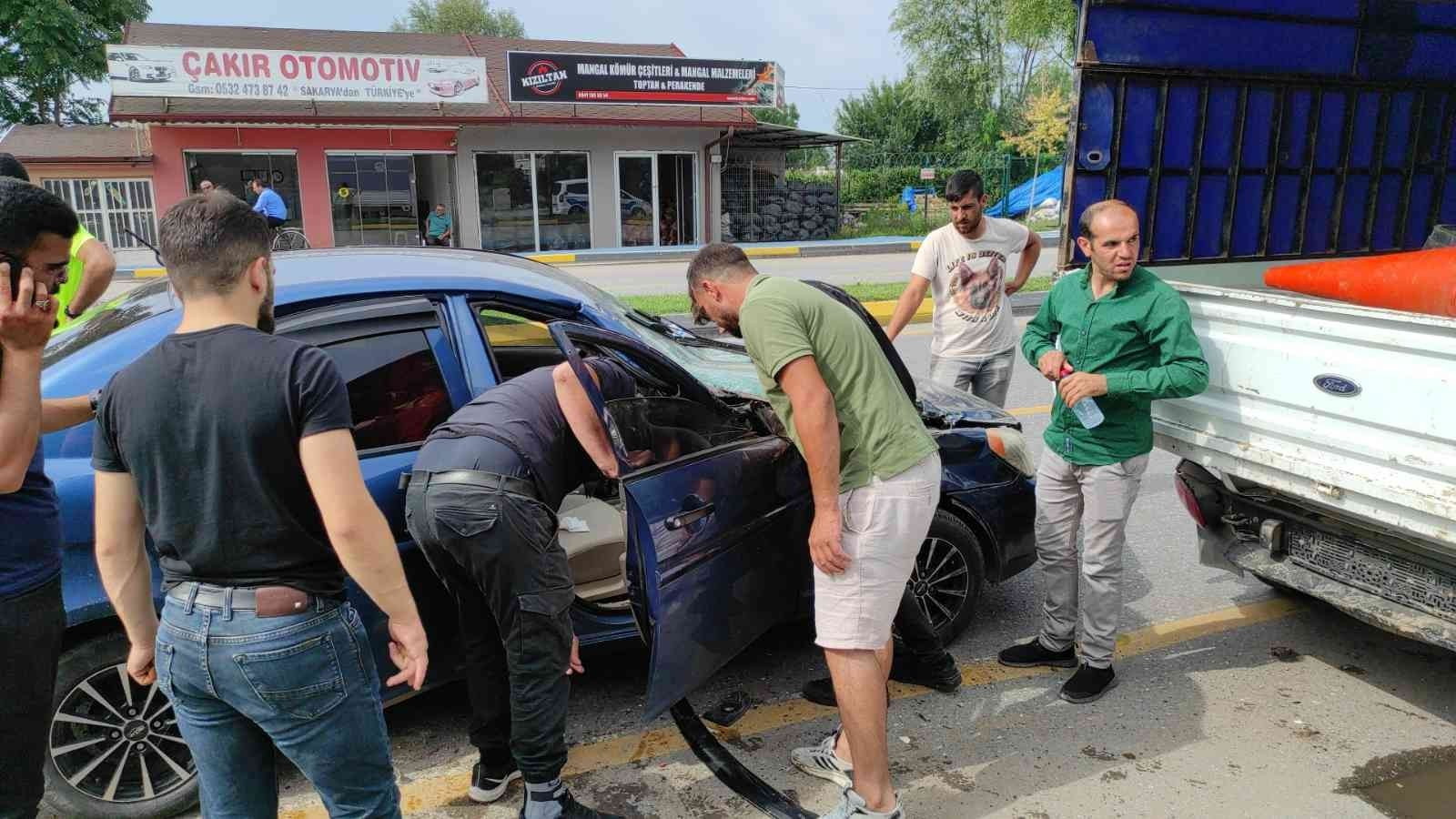 Kopan parmağı arayan vatandaşlar