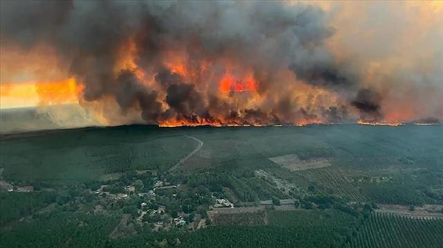 فرنسا تعلن السيطرة على حريق "جيروند"