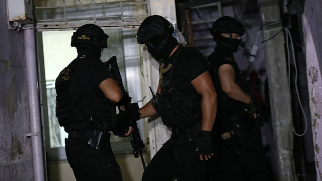 Adana'da DEAŞ'a şafak operasyonu: Kaçak yollarla yurda giren 10 kişi yakalandı
