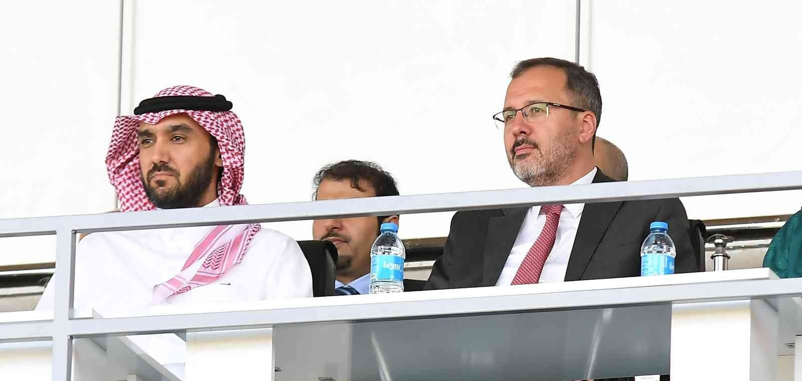Suudi Arabistan Prensi Abdülaziz bin Turki el-Faysal & Gençlik ve Spor Bakanı Dr. Mehmet Muharrem Kasapoğlu