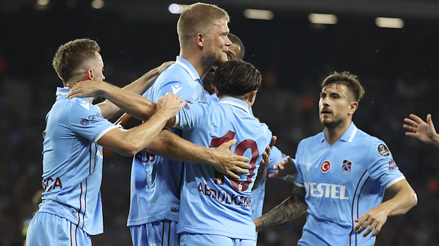 Bordo-mavililer Süper Lig'de yeni sezona 2'de 2 ile başladı. 
