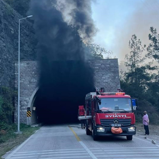 Tanker yangını nedeniyle kapatılan Karabük-Zonguldak kara yolu açıldı
