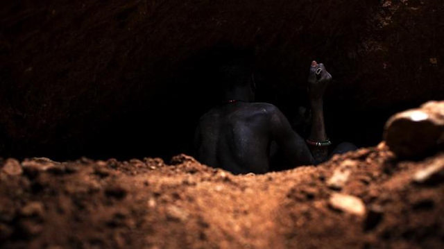 المغرب.. مصرع 3 أشخاص اختناقًا في بئر لاستخراج الفحم