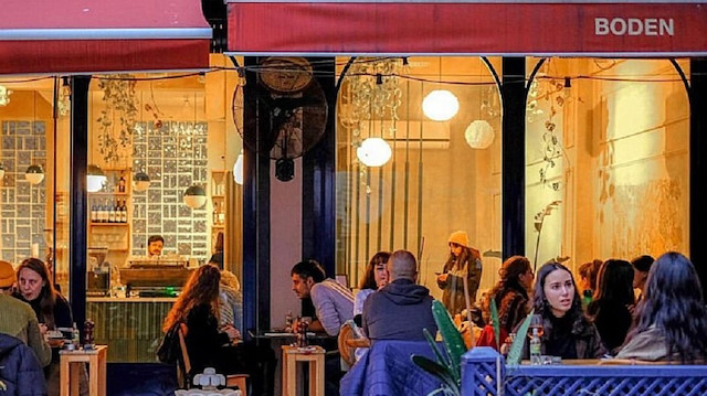 İstanbul Kadıköy'de bulunan kafe, başörtülü müşterileri kabul etmedi.