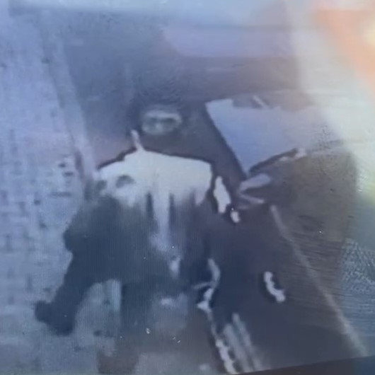 Ataşehir’de dehşet anları: Masaj salonu işlettiği için babasına kurşun yağdırdı