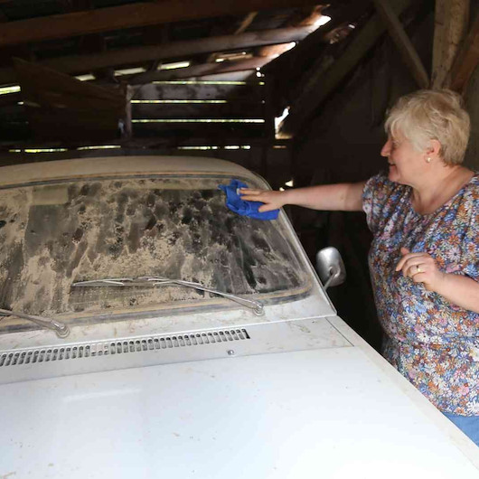 Eşinin hatırası otomobili 36 yıl garajda sakladı