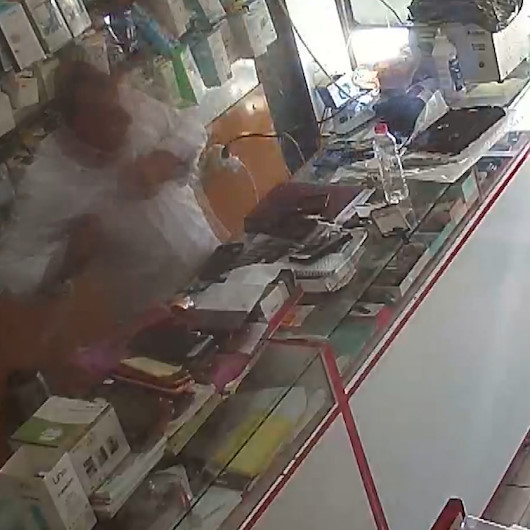 Diyarbakırda telefon bataryası elinde patladı
