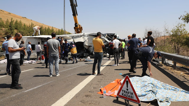 مصرع 15 شخصا في حادث مروري مروع جنوبي تركيا