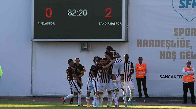 Bandırmaspor deplasmanda Tuzlaspor'u 2-0 mağlup etti.