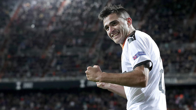 Maxi Gomez, Valencia formasıyla çıktığı 107 maçta 22 gol attı. 