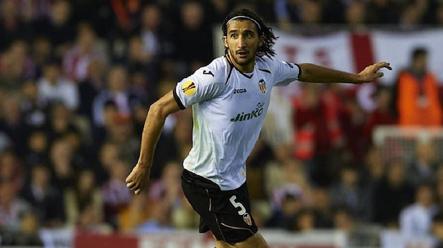 Mehmet Topal, Valencia formasıyla 59 maça çıkmış ve 3 gol 2 asist kaydetmişti. 