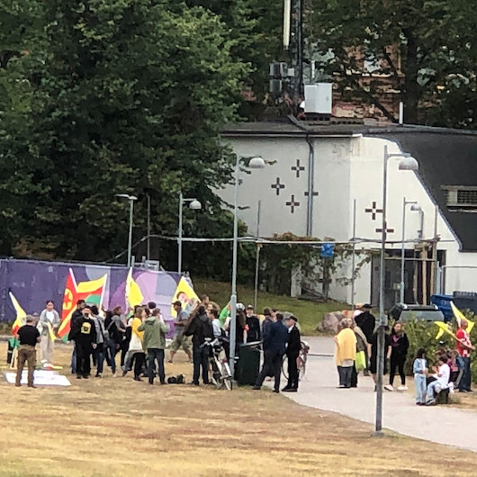 Helsinki'de terör örgütü PKK/YPG yandaşları İsveç Finlandiya ve Türkiye aleyhine gösteri yaptı