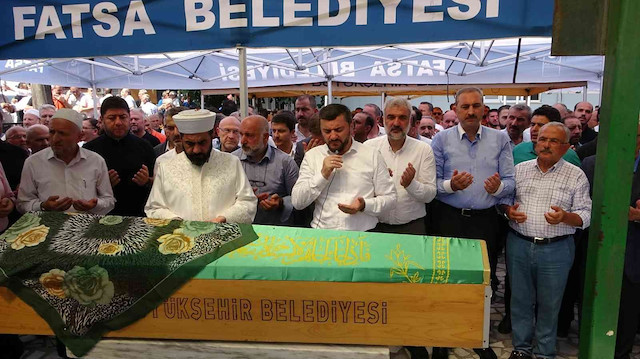 AK Parti İstanbul İl Başkanı Kabaktepe’nin annesi son yolculuğuna uğurlandı