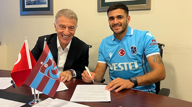 Maxi Gomez, Trabzonspor ile resmi sözleşme imzaladı. 