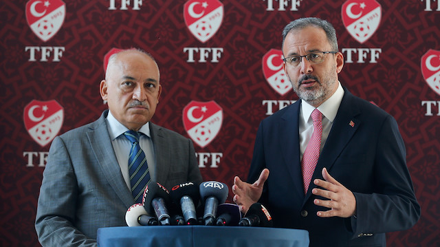 Bakan Kasapoğlu ve TFF Başkanı Mehmet Büyükekşi