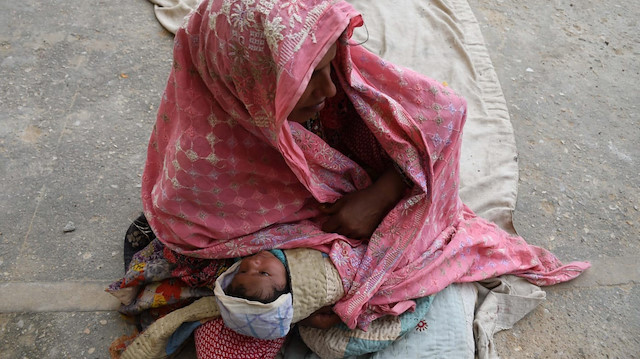 Pakistan’da sel nedeniyle hastalıklar arttı