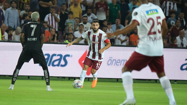 Hatayspor - Adana Demirspor maçından bir kare.