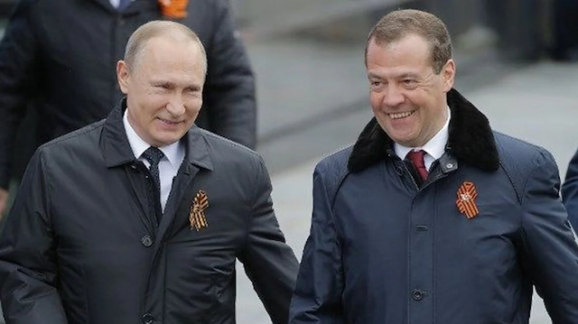 Putin ve Medvedev