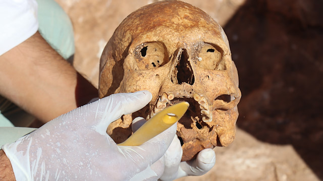 Perre Antik Kenti'nde 2001 yılında başlayan ve aralıklarla süren kazı çalışmalarında geçen yıl Roma çeşmesi, büyük blokal taşlar, su kanalları ve çeşitli mimari yapılar ortaya çıkarıldı.