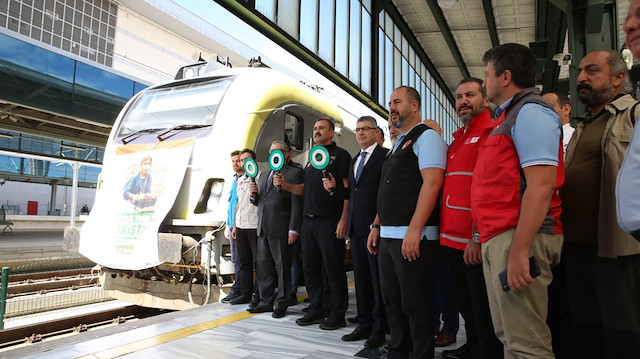 Üçüncü 'İyilik Treni' de Pakistan'a doğru yola çıktı.