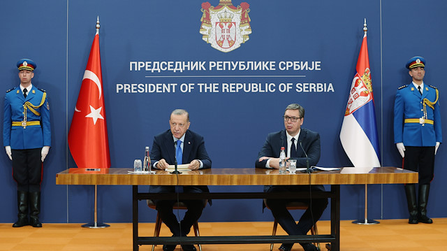 Erdoğan, Balkanlar turunun ikinci durağı olan Sırbistan'da mevkidaşı  Aleksandar Vuçiç ile ortak basın toplantısı düzenledi. 