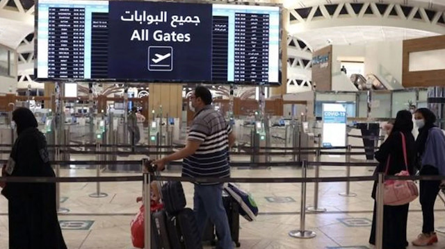 Suudi Arabistan kapıda vize vermeye başlıyor