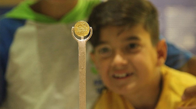 Sultan Alparslan dönemine ait altın sikke Ahlat Müzesi'nde sergileniyor.