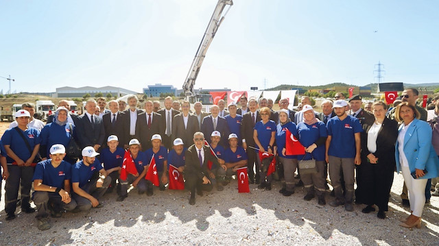 Bilecik’te dün üç fabrikanın temeli atıldı. 