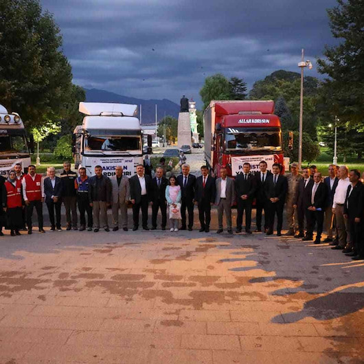 Erzincan’dan Pakistan’a dört yardım tırı uğurlandı