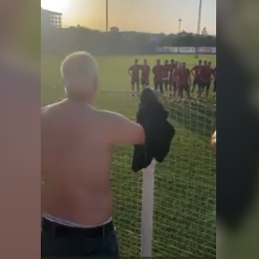 Bypass geçiren Samsunspor taraftarı yarasını futbolculara gösterdi
