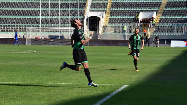 Denizlispor'un maçtaki ilk golünü Ömer Şişmanoğlu kaydetti. 