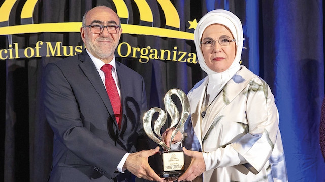 Emine Erdoğan’a ABD’de “Uluslararası Başarı ve Topluma Katkı Ödülü” verildi.