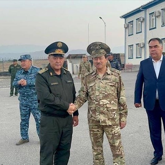 قيرغيزيا وطاجيكستان توقعان بروتوكولا يهدف للسلام
