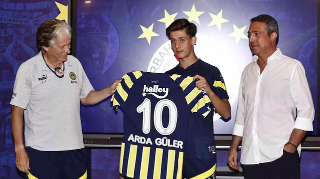 Arda Güler, Fenerbahçe'nin en genç 10 numarası.