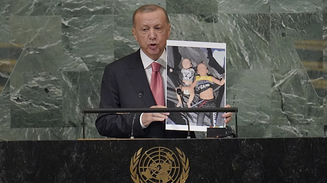 Cumhurbaşkanı Erdoğan'ın BM'de Ege'deki zulmü anlatarak Yunanistan'a tepki gösterdi.