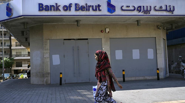Lübnan bankaları 'soygunlardan' sonra süresiz olarak kapalı kalacak